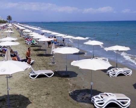 Кипър облекчава мерките за пътуващите българи