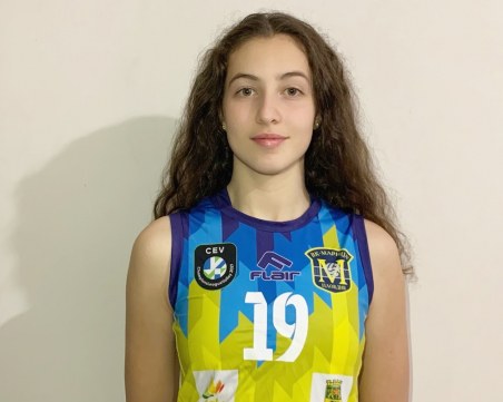 Виктория Коева подписа първи договор с Марица