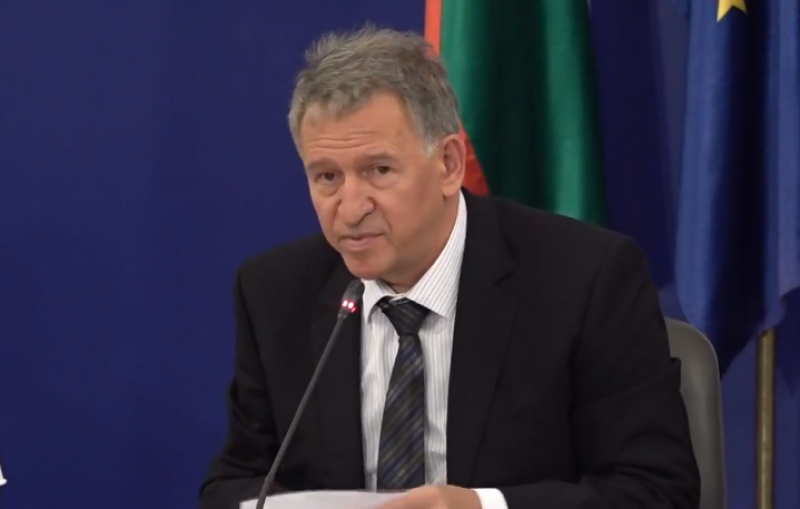 Министър Кацаров: Високопоставен служител е трансплантиран в Лозенец, въпреки че е бил последен в листата