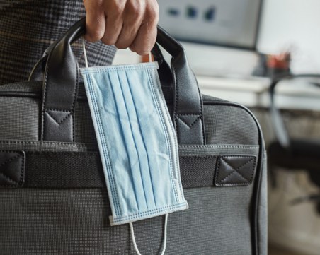 От днес: Теглим новия ваксинационен сертификат