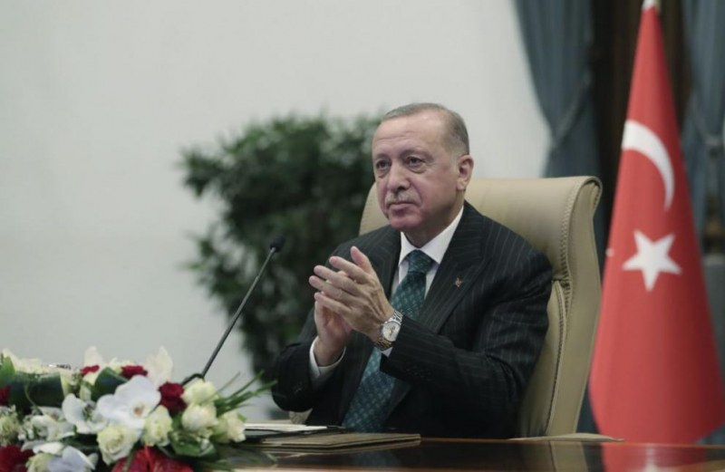 Ердоган обеща да спаси Мраморно море от морската слуз