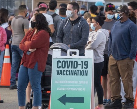 Италия с нов рекорд, 600 000 дози ваксини срещу COVID-19 са поставени вчера