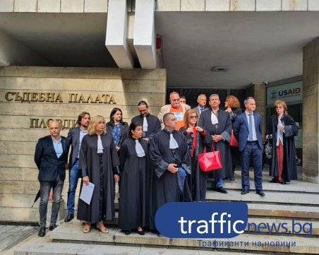 Адвокати на протест: Готвената съдебна реформа ще направи правосъдието недостъпно за гражданите