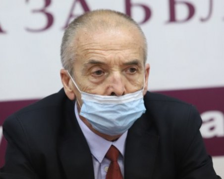 Мангъров: Не съм получавал покана за участие в изборите