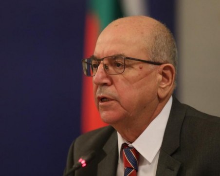 Шефът на НОЩ: Скоро започва имунизацията на деца срещу вируса