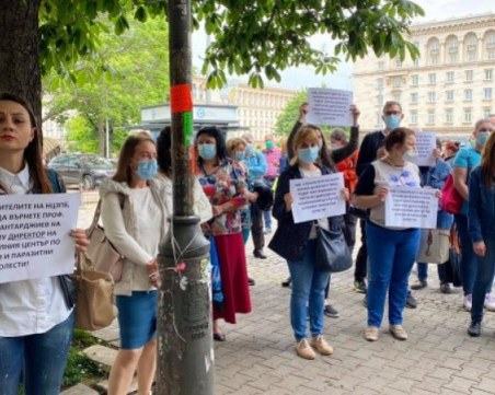 Колегите на проф. Кантарджиев: Оскърбени сме от обяснението, че няма незаменими хора