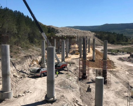 Ще се блокира ли изграждането на АМ 