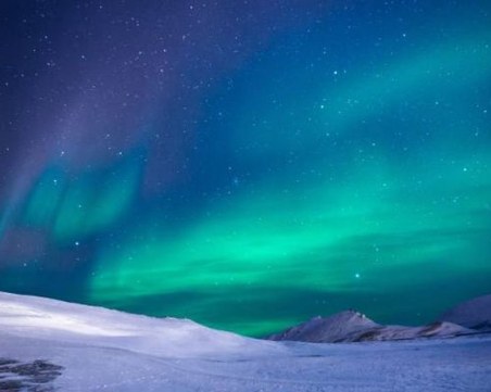Доказаха мистериозния произход на северното сияние