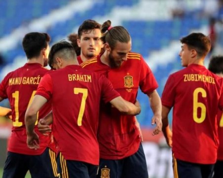 Испания повика още 11 играчи след случаите на коронавирус