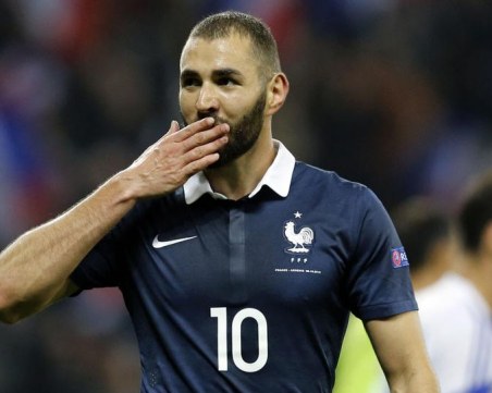 Контузията на Бензема се оказа лека