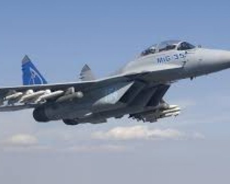 Служебният премиер и министърът на отбраната пътуват към Шабла след инцидента с военния самолет