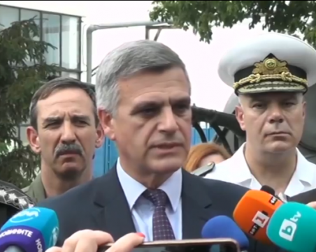 Стефан Янев: Надеждите за намирането на нашия пилот и войн Терзиев не са големи