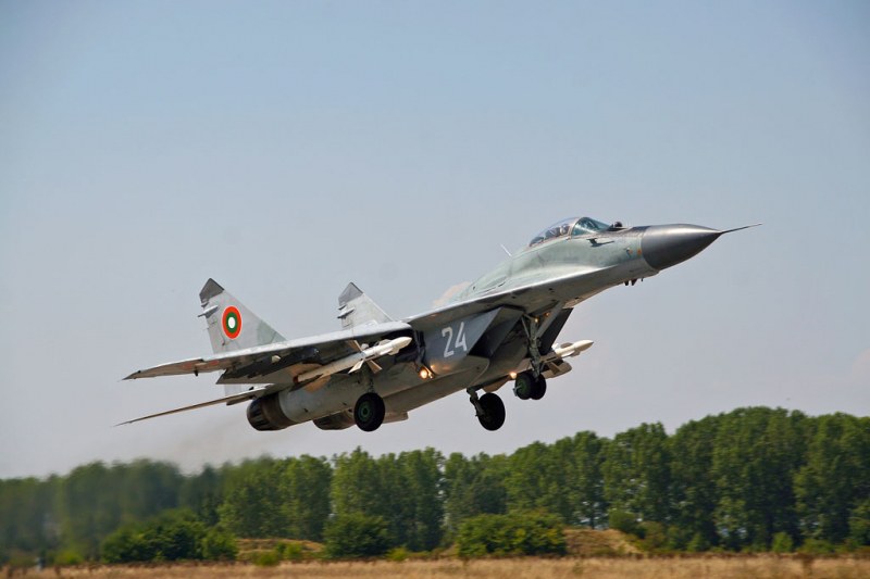 Падналият МиГ-29 е от авиобаза Граф Игнатиево