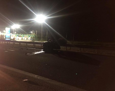 Мъж от карловско село загина при челен сблъсък на АМ 