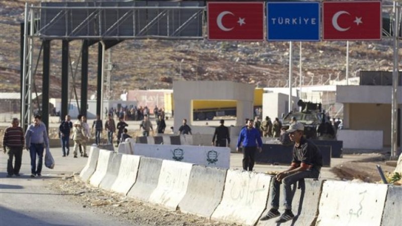 Арестувха обвинен в тероризъм мъж на турската граница
