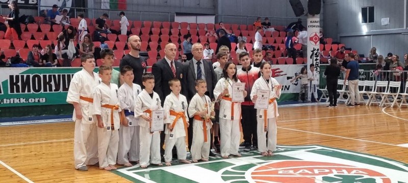 Пловдивчани се върнаха с медали от Държавно първенство по Карате