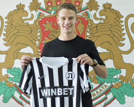 Локо подписа и с Мартин Паскалев