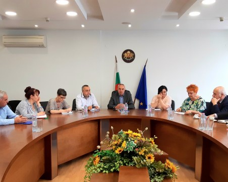 Областният управител на Пловдив продължава срещите за организацията на изборите