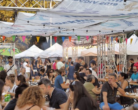 НАП удари с 3 бона бирен бар на Гребната заради касов апарат