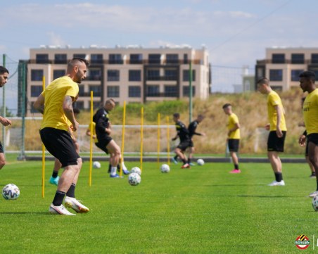 Ботев уреди две контроли за лагера в Турция