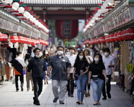 Облекчават мерките за пътуващи в Япония