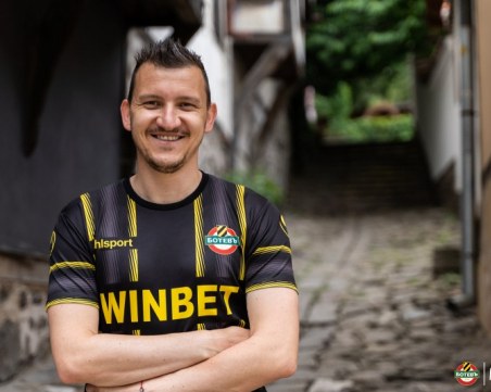 Преговорите с Неделев на финалната права, пътува с Ботев за лагера в Турция