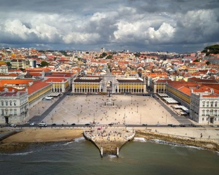 Затварят Лисабон през уикенда заради коронавируса