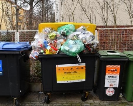 Мъж намери шедьоври от 17 век в кофа за боклук в Германия