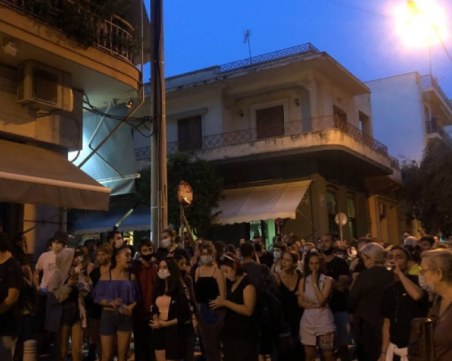 Издирват изнасилвач в Гърция, който е българин според съседите му