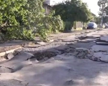 Пороите унищожиха цели улици в Лом