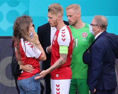 Съпругата на Ериксен помоли за спокойствие