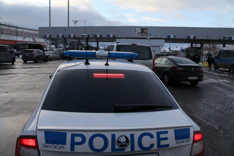 Масови проверки по границата - хванаха шофьор, превозващ нелегално пътници