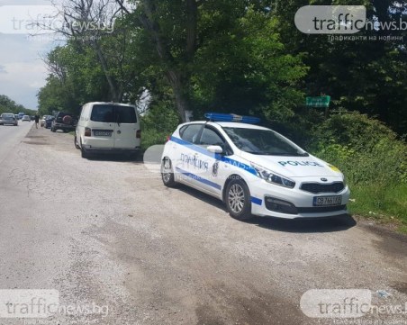 Спипаха микробус с 23 нелегални афганистанци край Белозем