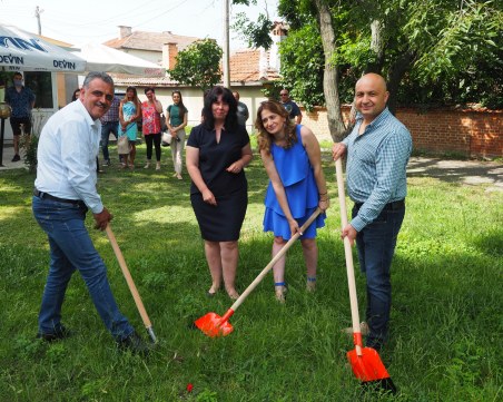 С европейски средства правят нова зона за отдих в с. Царацово