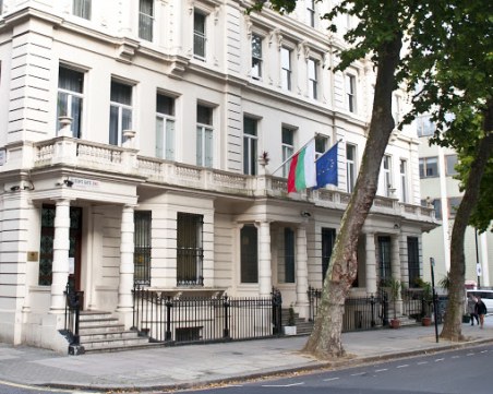 Българите във Великобритания ще имат още месец, за да кандидатстват за уседналост