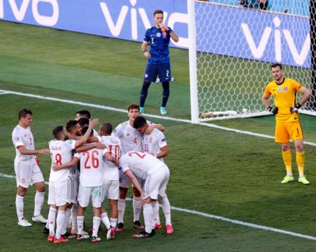 Испания се развихри в най-важния мач и продължава към осминафиналите на Евро 2020