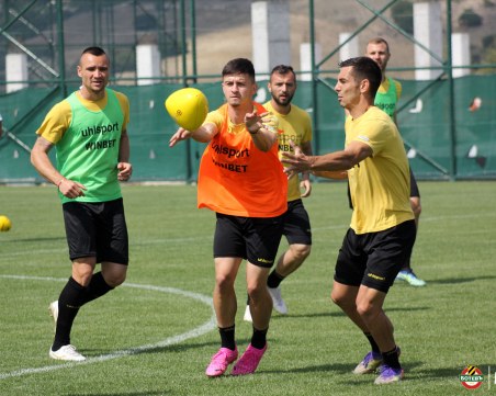 Ботев с една тренировка в четвъртък на лагера в Турция