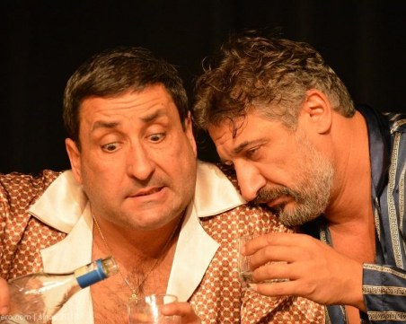 Известни актьори изнасят театрални представления в парковете в Пловдив