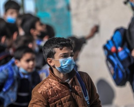 Носенето на маски на закрито отново задължително в Израел