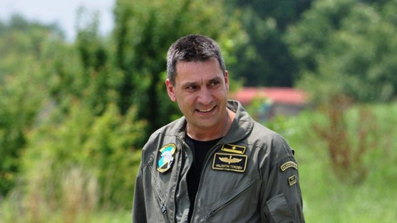 Военният министър: Не става дума за пилотска грешка при катастрофата на МиГ-29