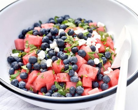 6 храни за слънцезащита, които предпазват кожата от бръчки