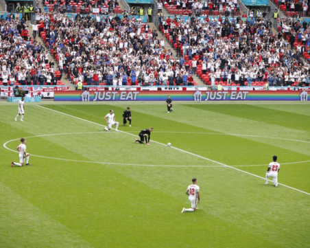 Англичани освиркаха германския химн в началото на осминафиналите на Евро 2020