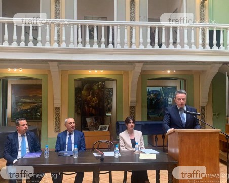 Министърът на правосъдието в Пловдив: Проблемите в пловдивския затвор са хронични и от години