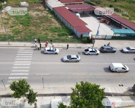 Джип блъсна жена на пешеходна пътека в Смирненски