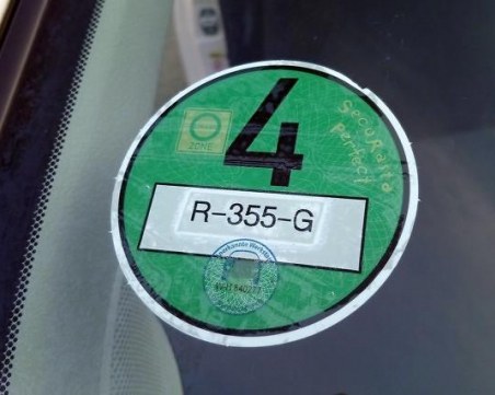 Комисията на Цацаров иска отпадане на новите екостикери