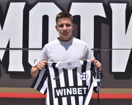 Локо с четвърто ново попълнеине