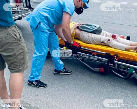 Очевидци на катастрофата в Смирненски: Жената удари момичето нарочно, нарече я 