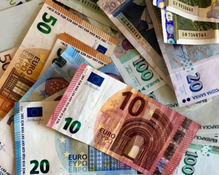 От 1 януари 2024г. цените ще бъдат в евро в България
