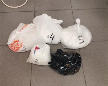 Откриха метамфетамин в тир на границата с Турция