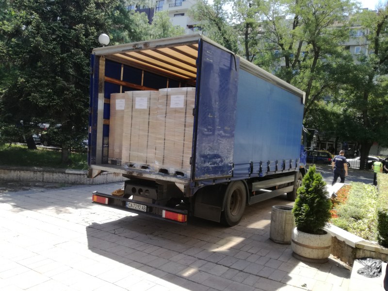 Над 600 000 хартиени бюлетини пристигнаха в Областна управа - Пловдив
